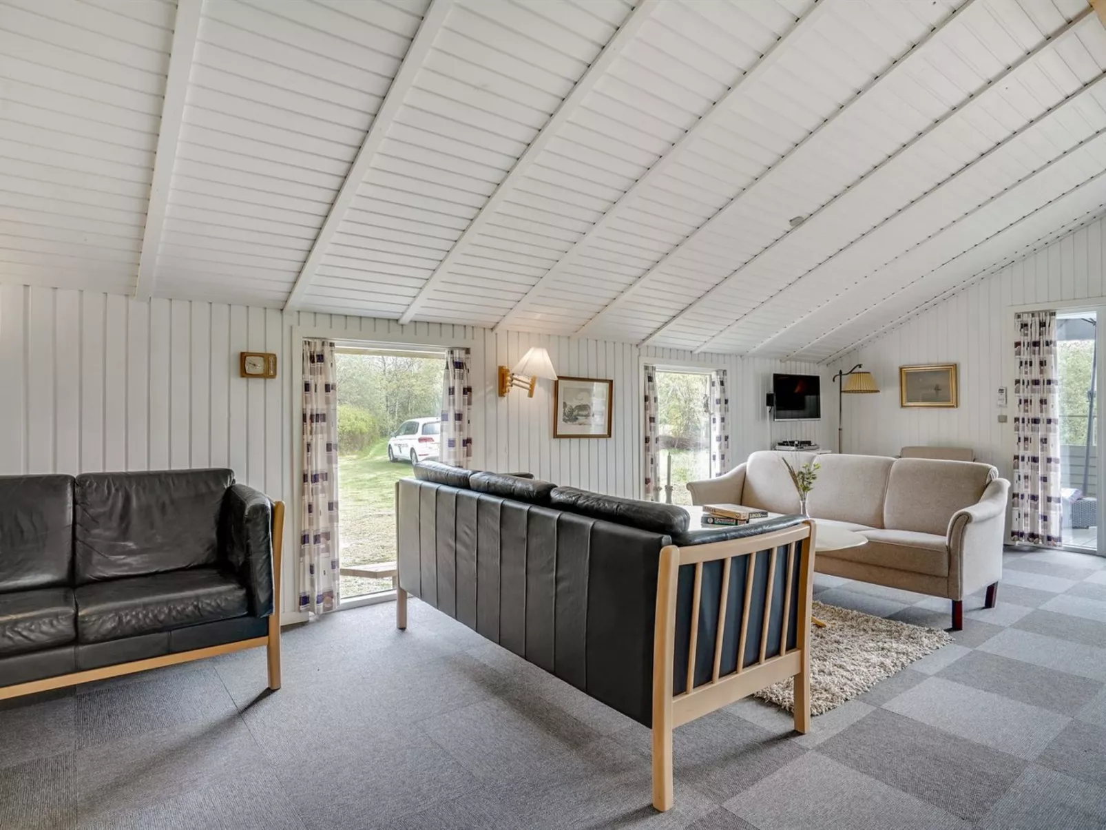 "Arona" - 1.5km from the sea-Binnen