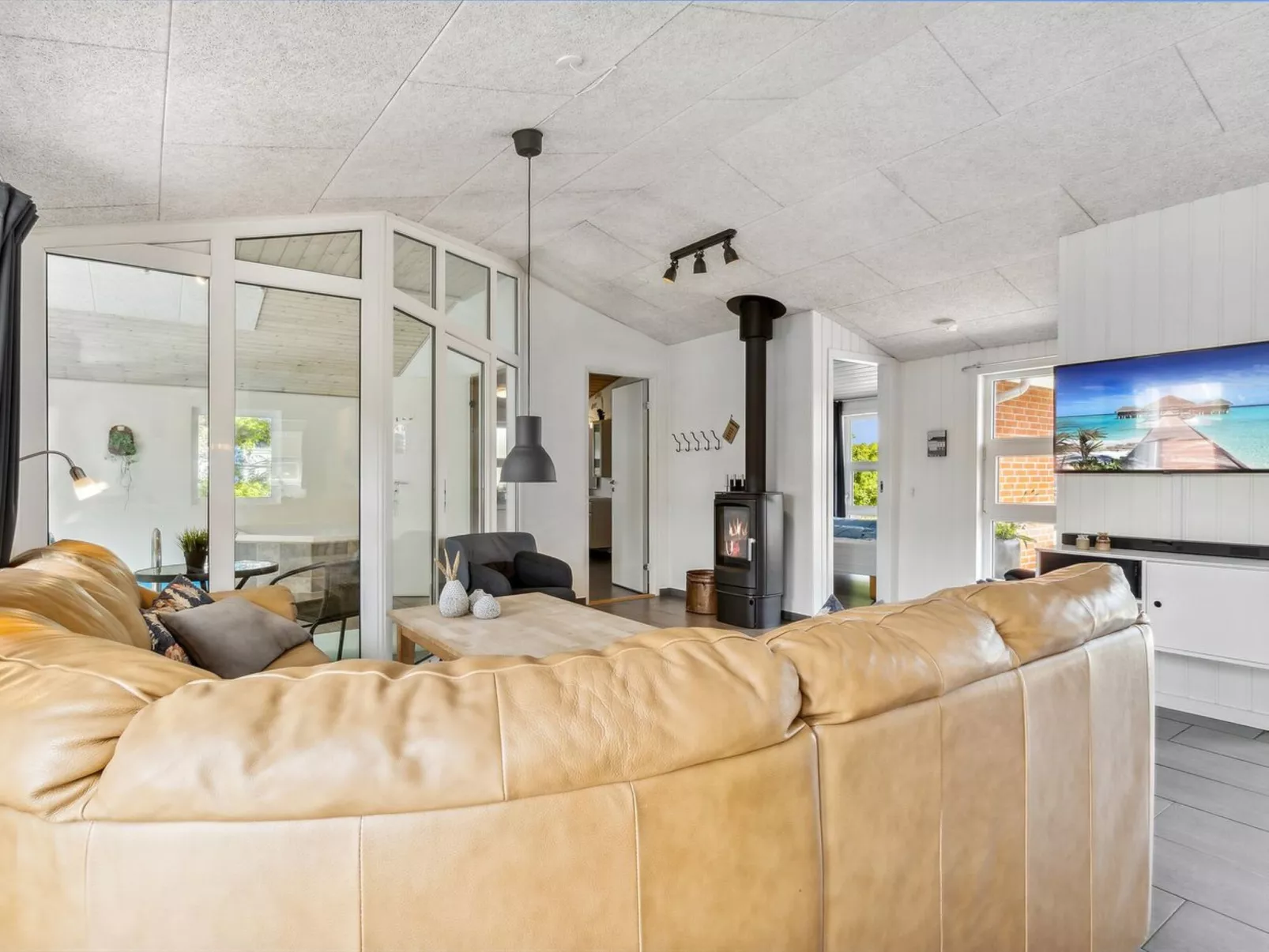 "Jonke" - 800m from the sea-Binnen