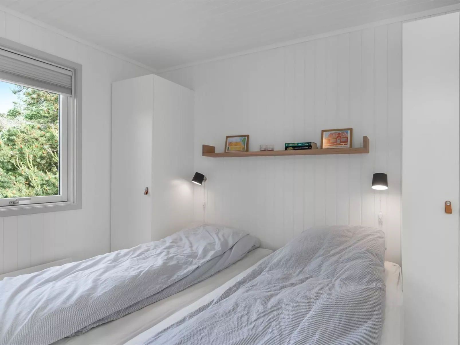 "Sölva" - 750m from the sea-Binnen