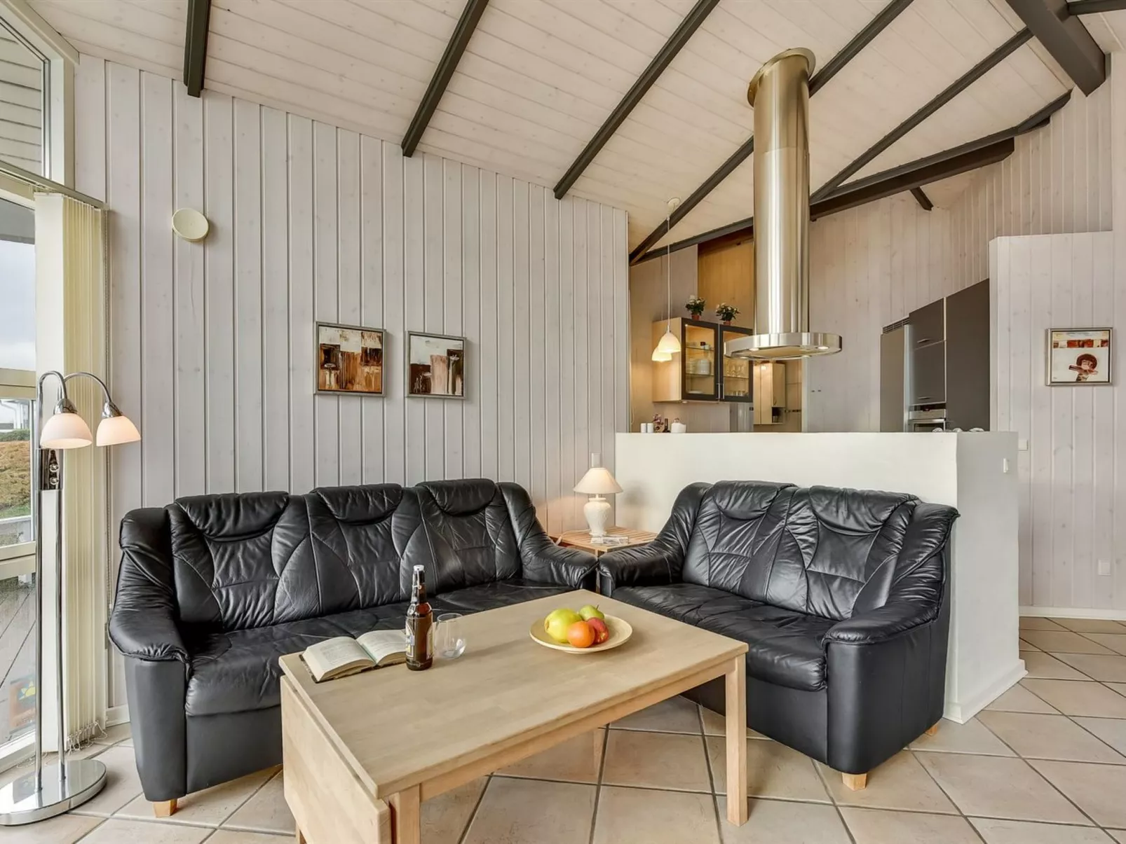 "Maj" - 150m from the sea-Binnen