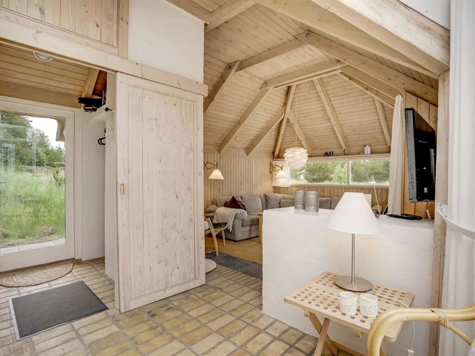 "Gunnie" - 1.1km from the sea-Binnen