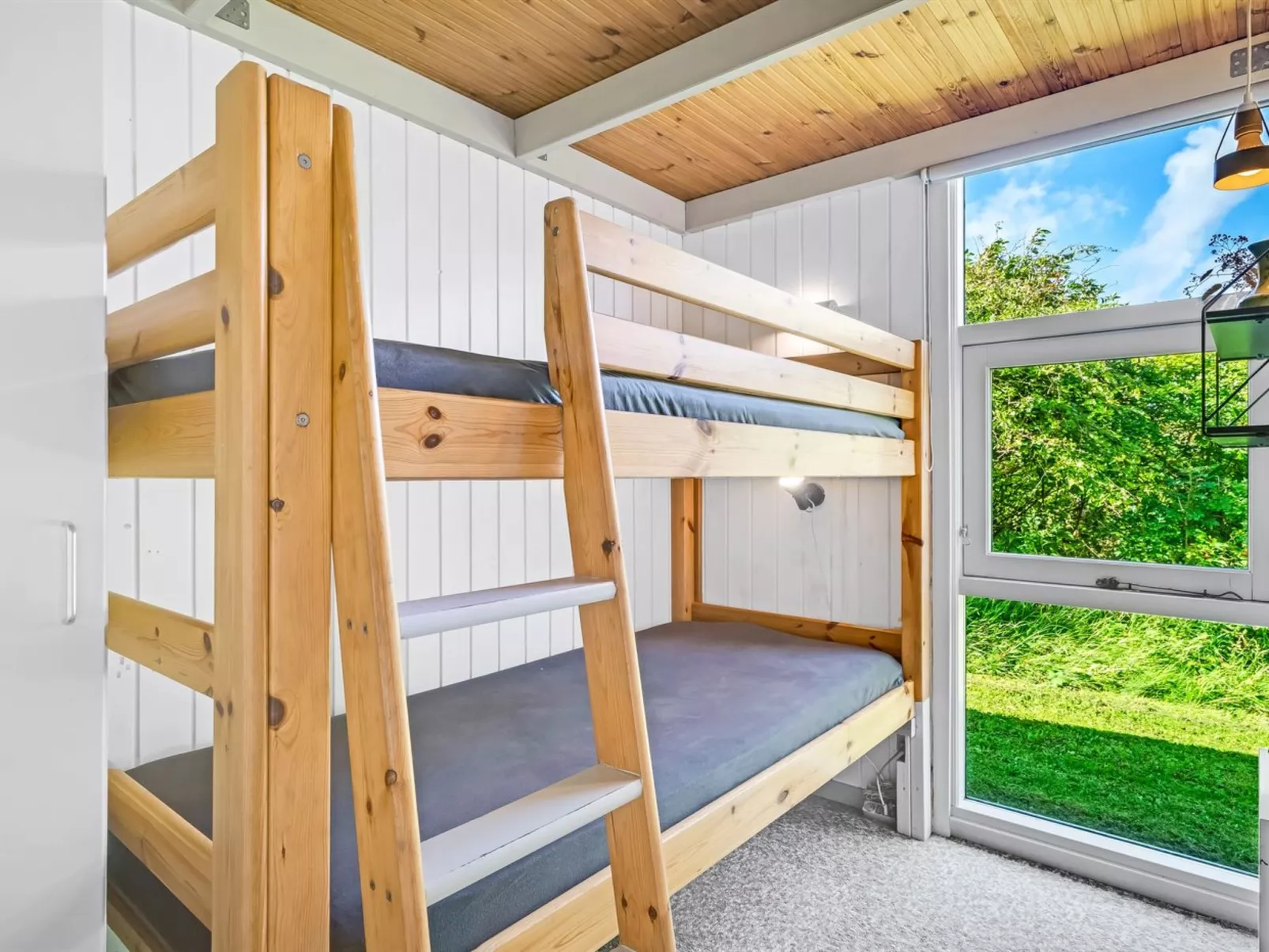 "Sulevi" - 200m to the fjord-Binnen