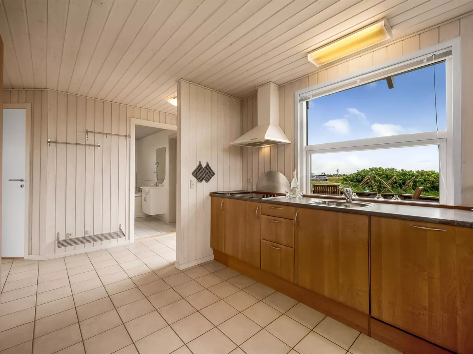 "Erland" - 500m from the sea-Binnen