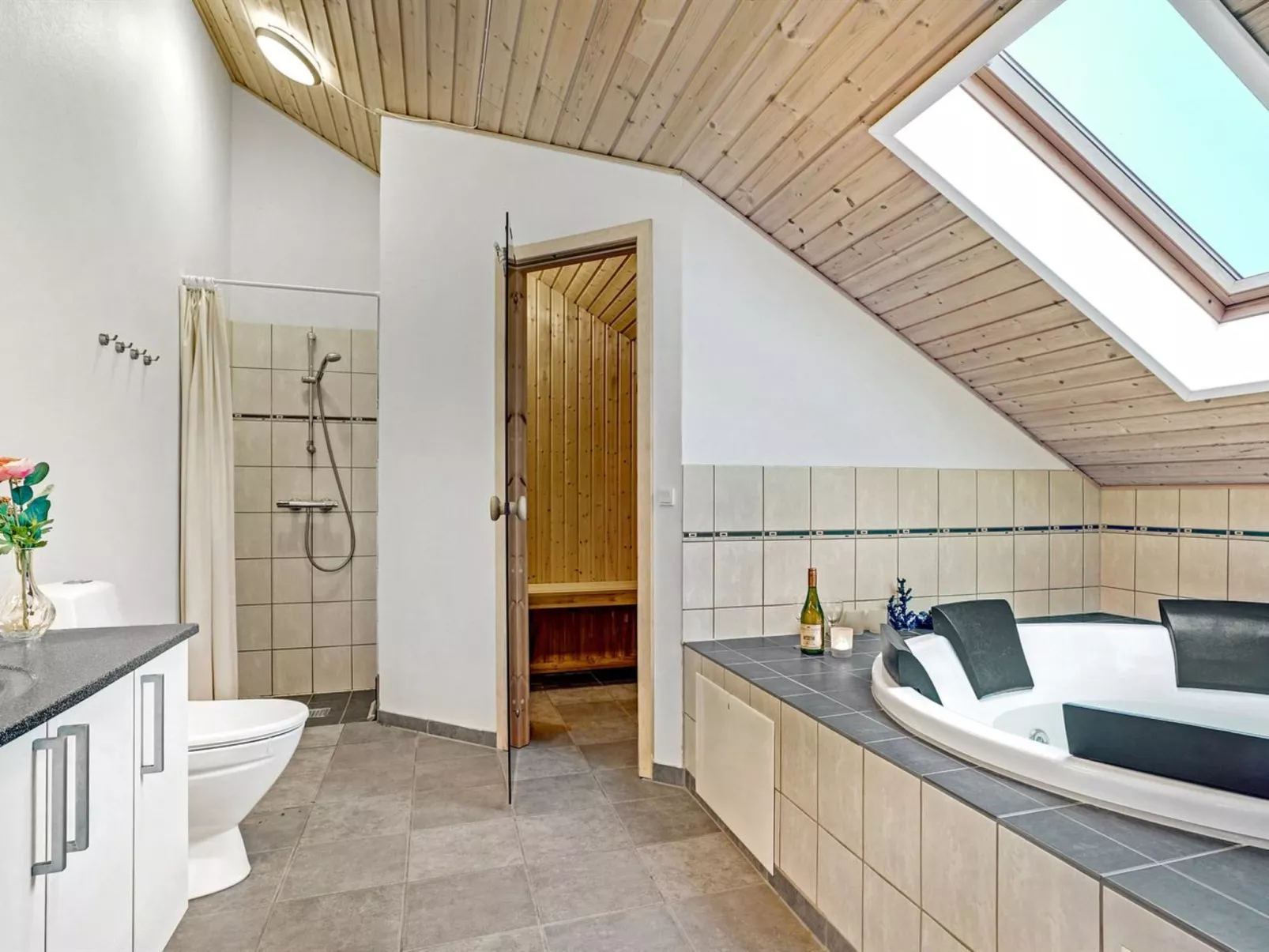 "Mattis" - 650m from the sea-Binnen