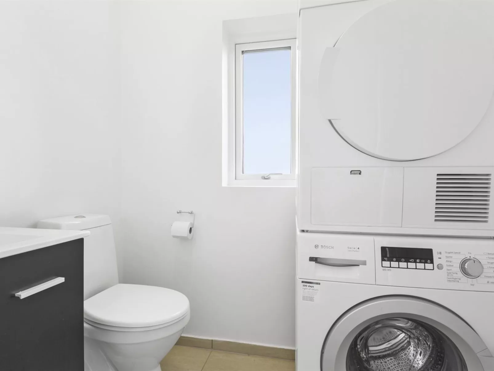 "Kirsi" - 1.6km from the sea-Binnen