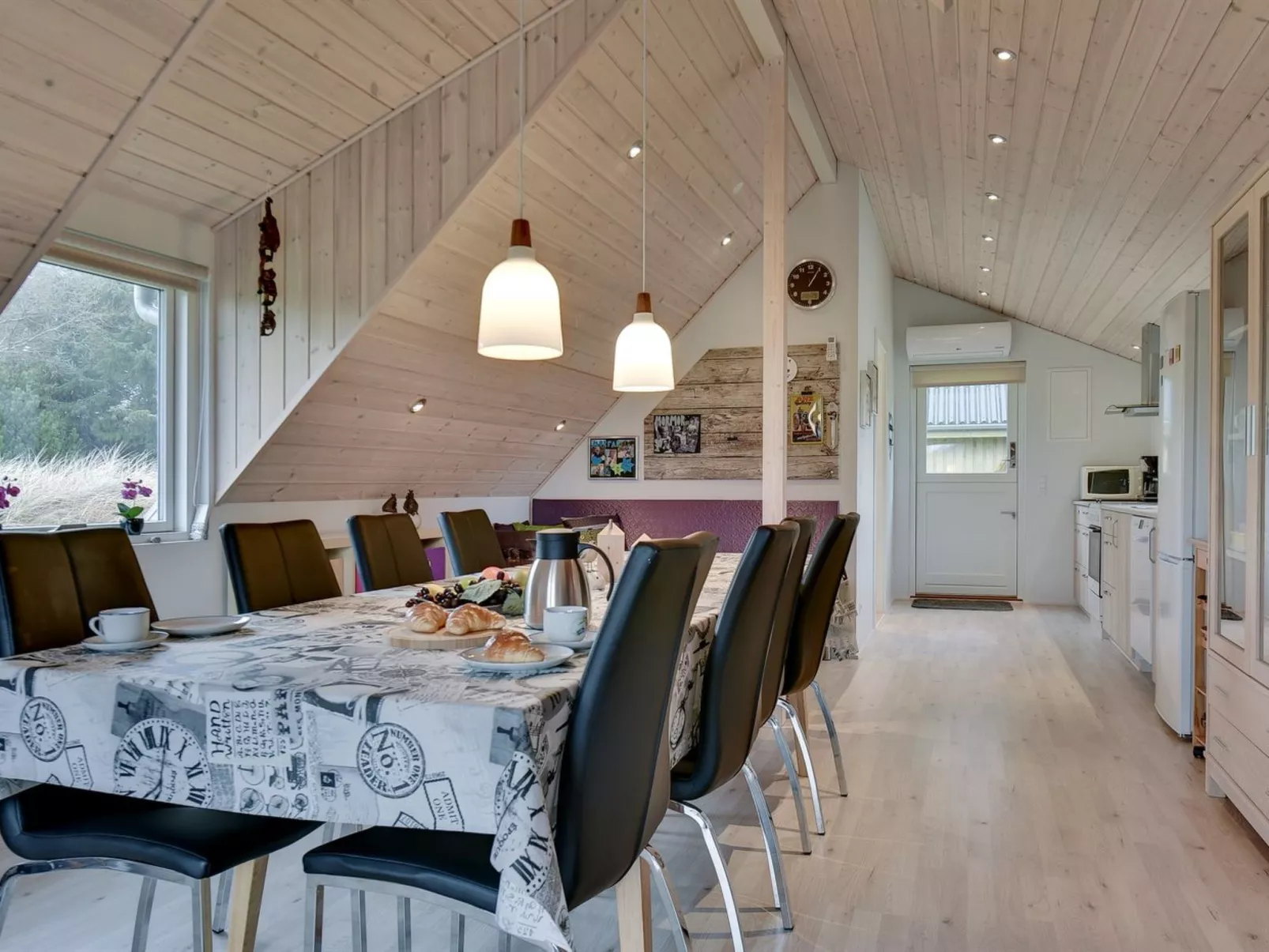 "Hinz" -  from the sea-Binnen