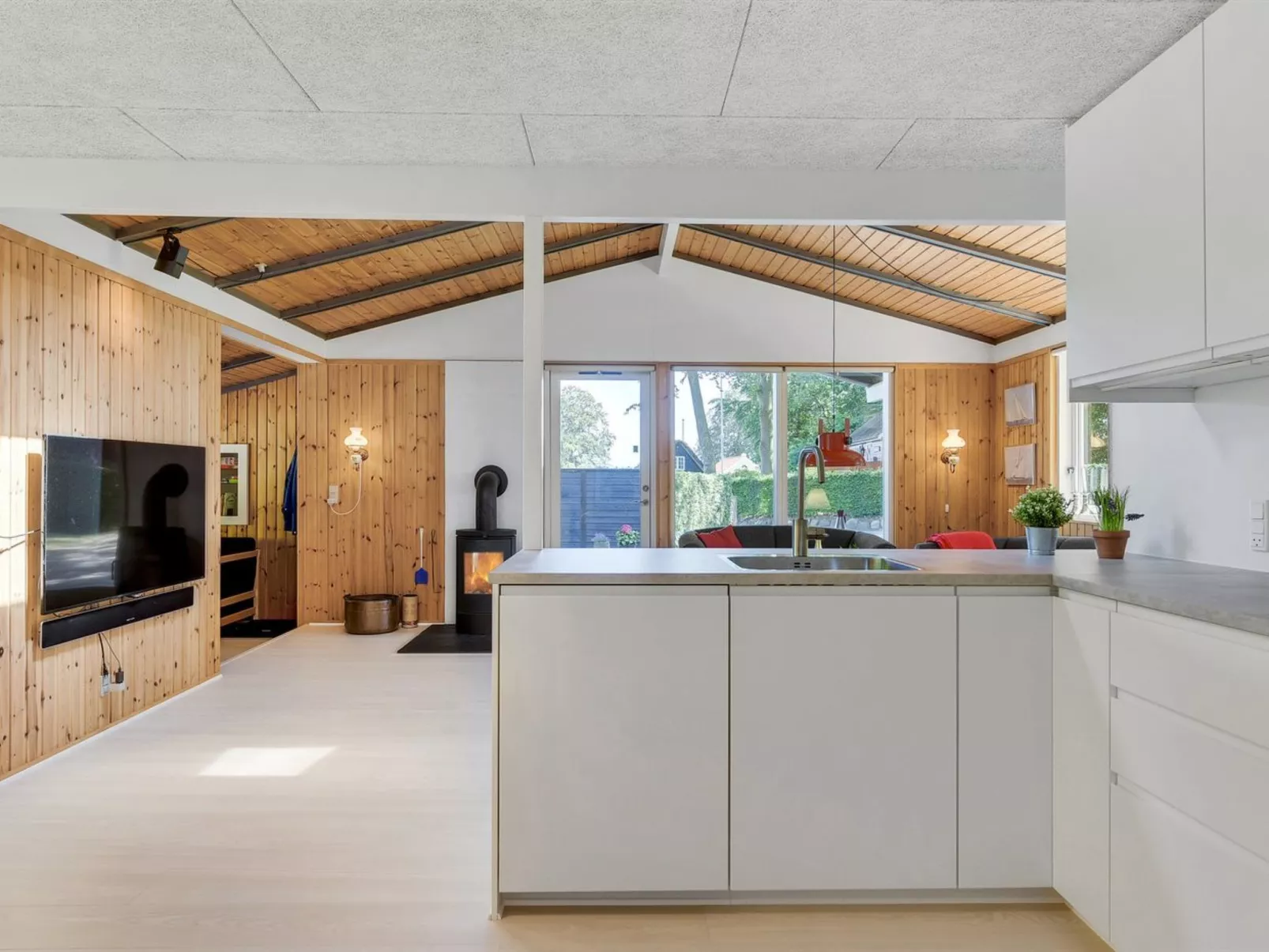 "Eriksine" - 150m from the sea-Binnen