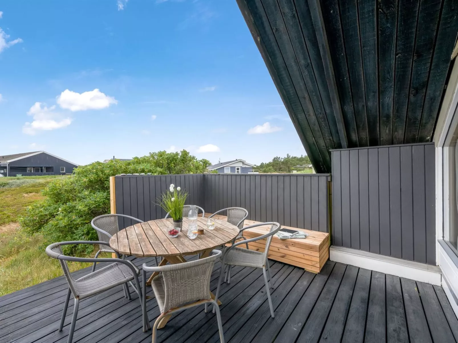 "Hildegart" -  from the sea-Buiten