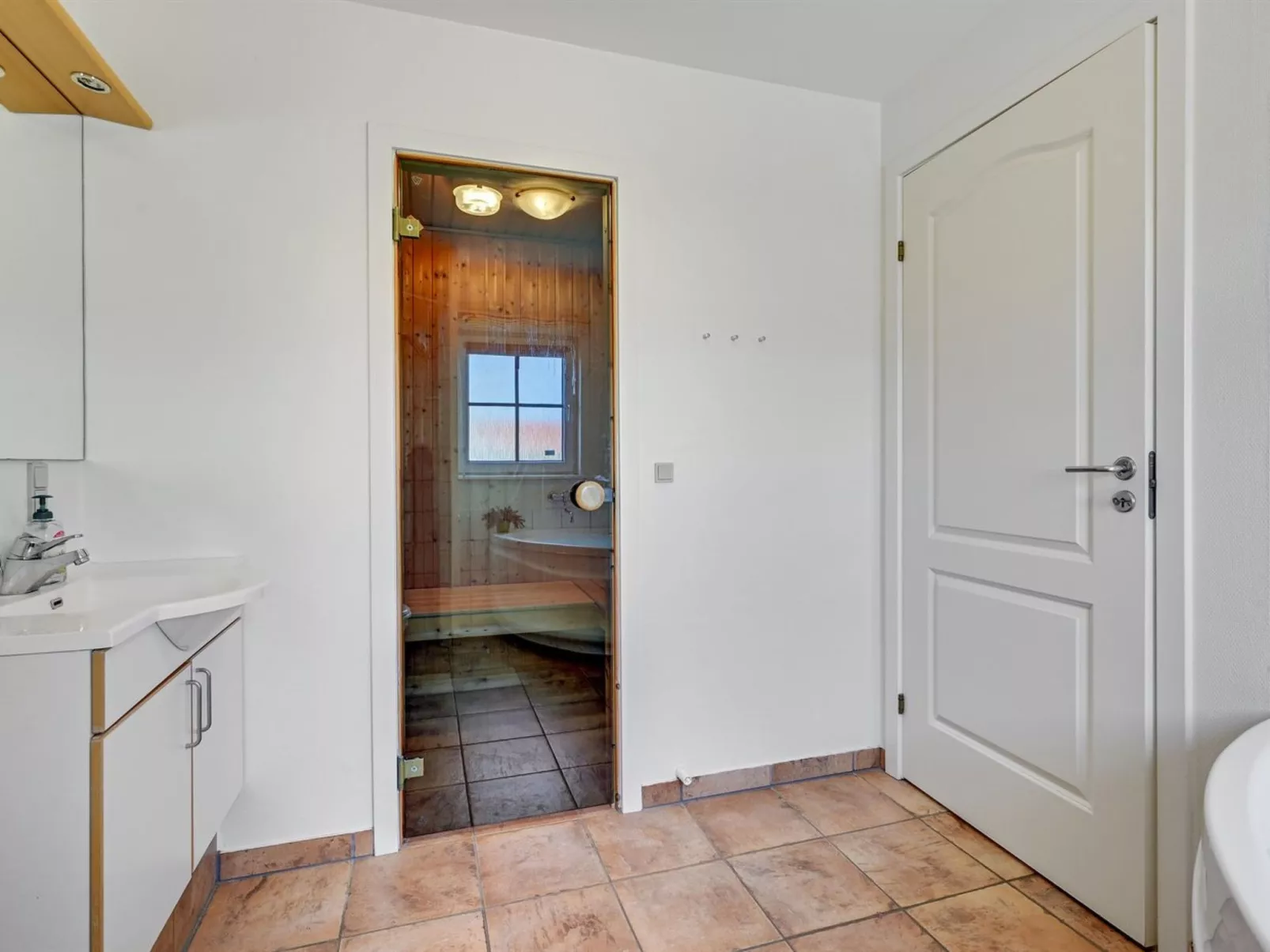 "Arwin" - 250m from the sea-Binnen