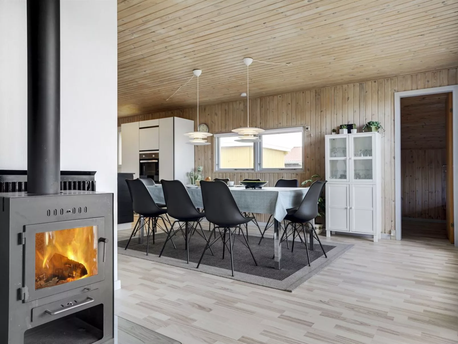 "Hebba" - 300m from the sea-Binnen