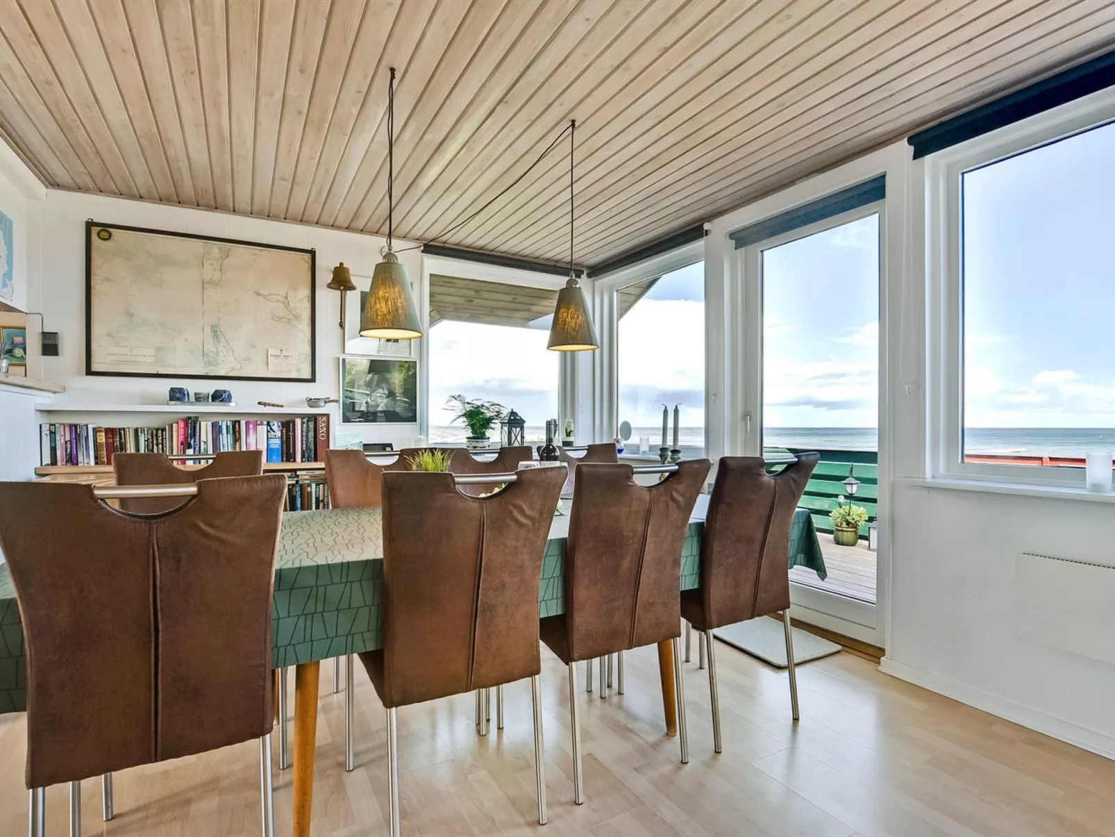 "Eldar" - 5m from the sea-Binnen