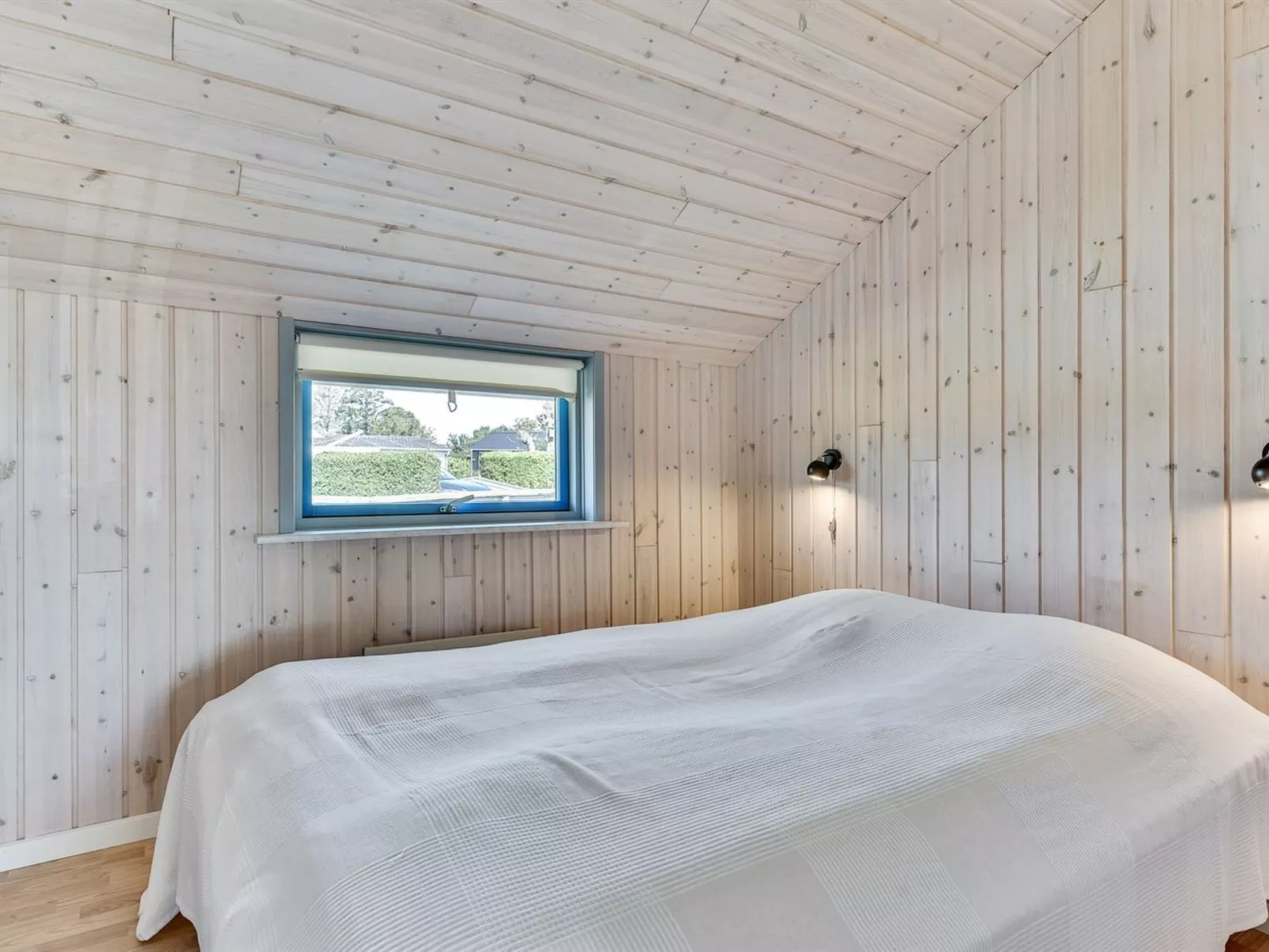 "Katrina" - 50m to the fjord-Binnen