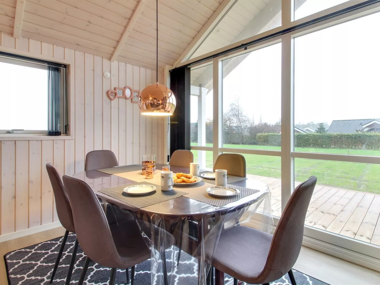 "Gertrude" - 1.1km to the fjord-Binnen