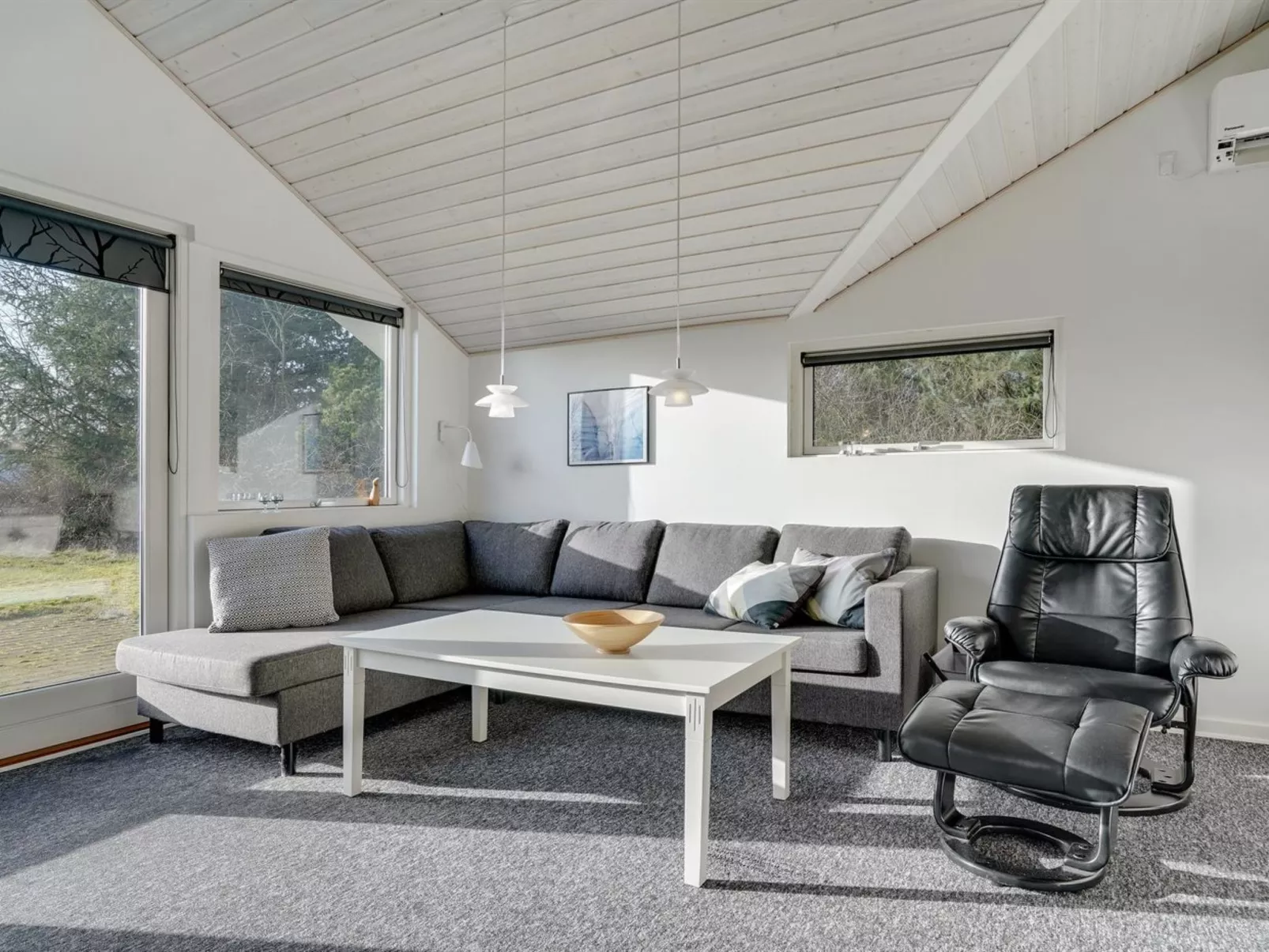 "Ingward" - 300m to the fjord-Binnen