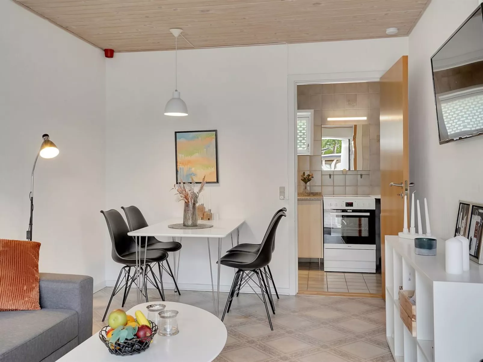 "Iida" - 20km from the sea-Binnen