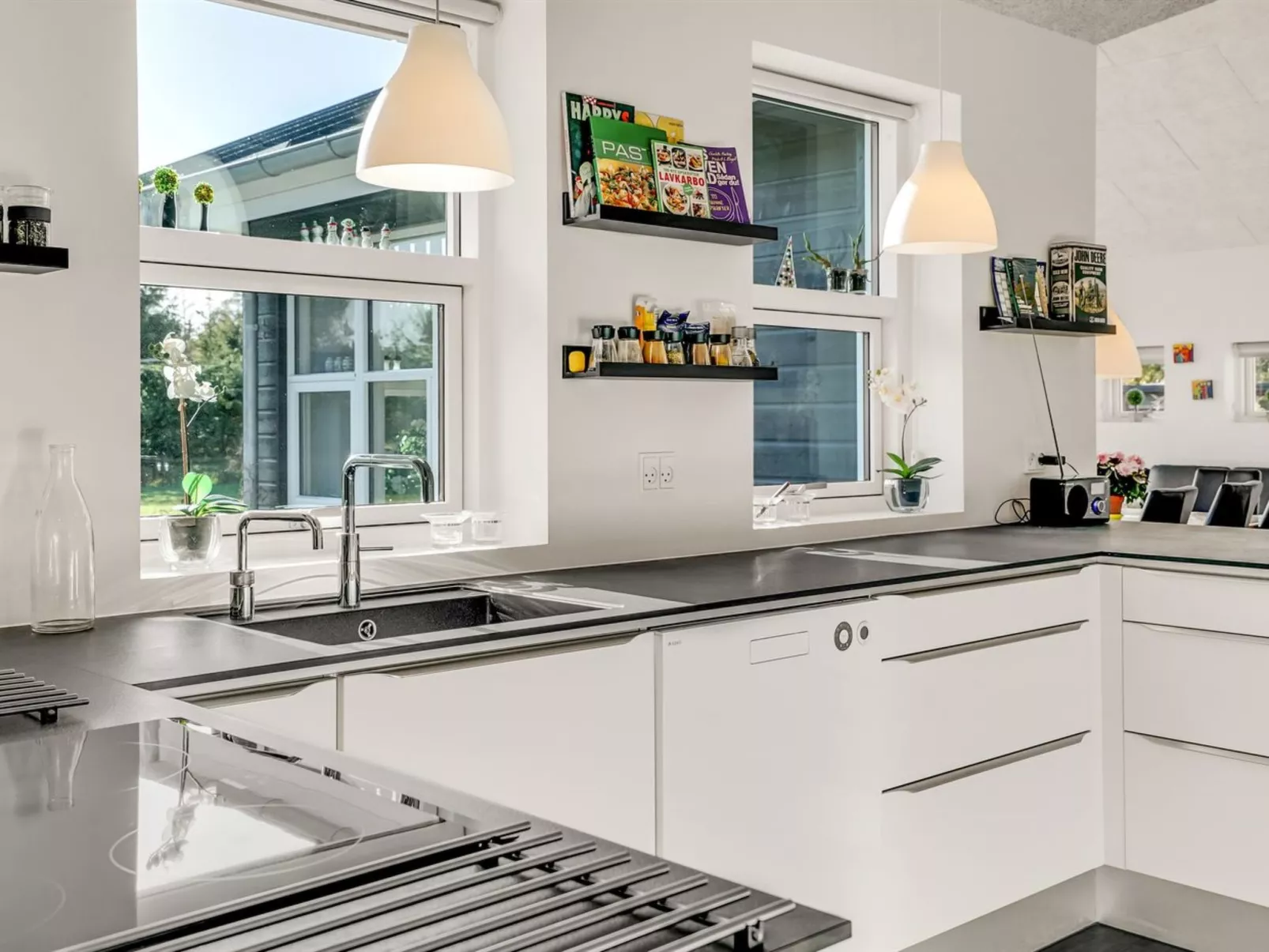 "Geri" - 700m from the sea-Binnen