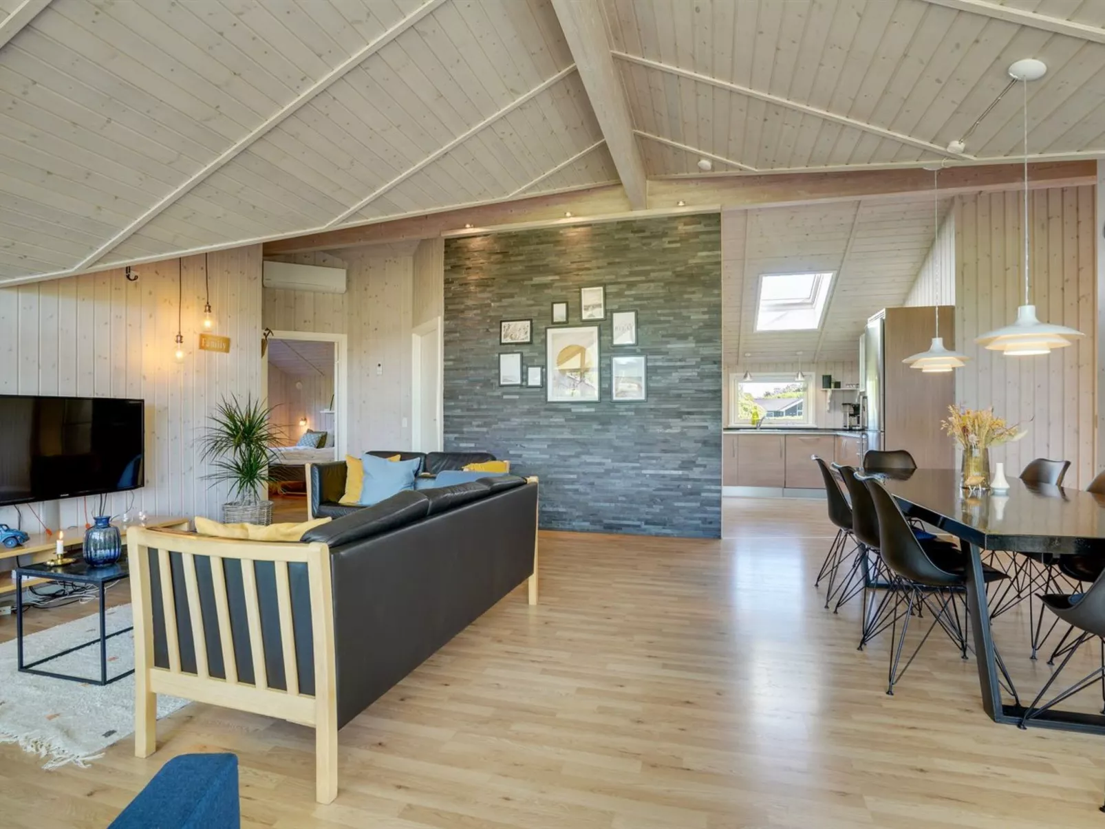 "Eicke" - 12km from the sea-Binnen