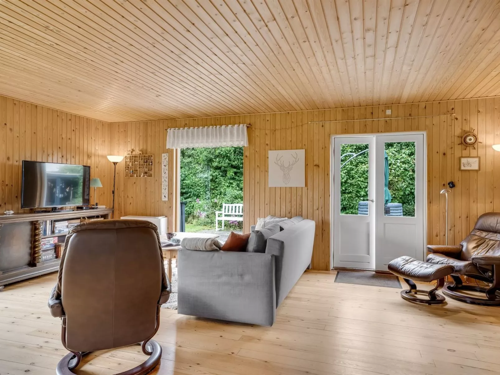 "Rikhard" - 75m from the sea-Binnen