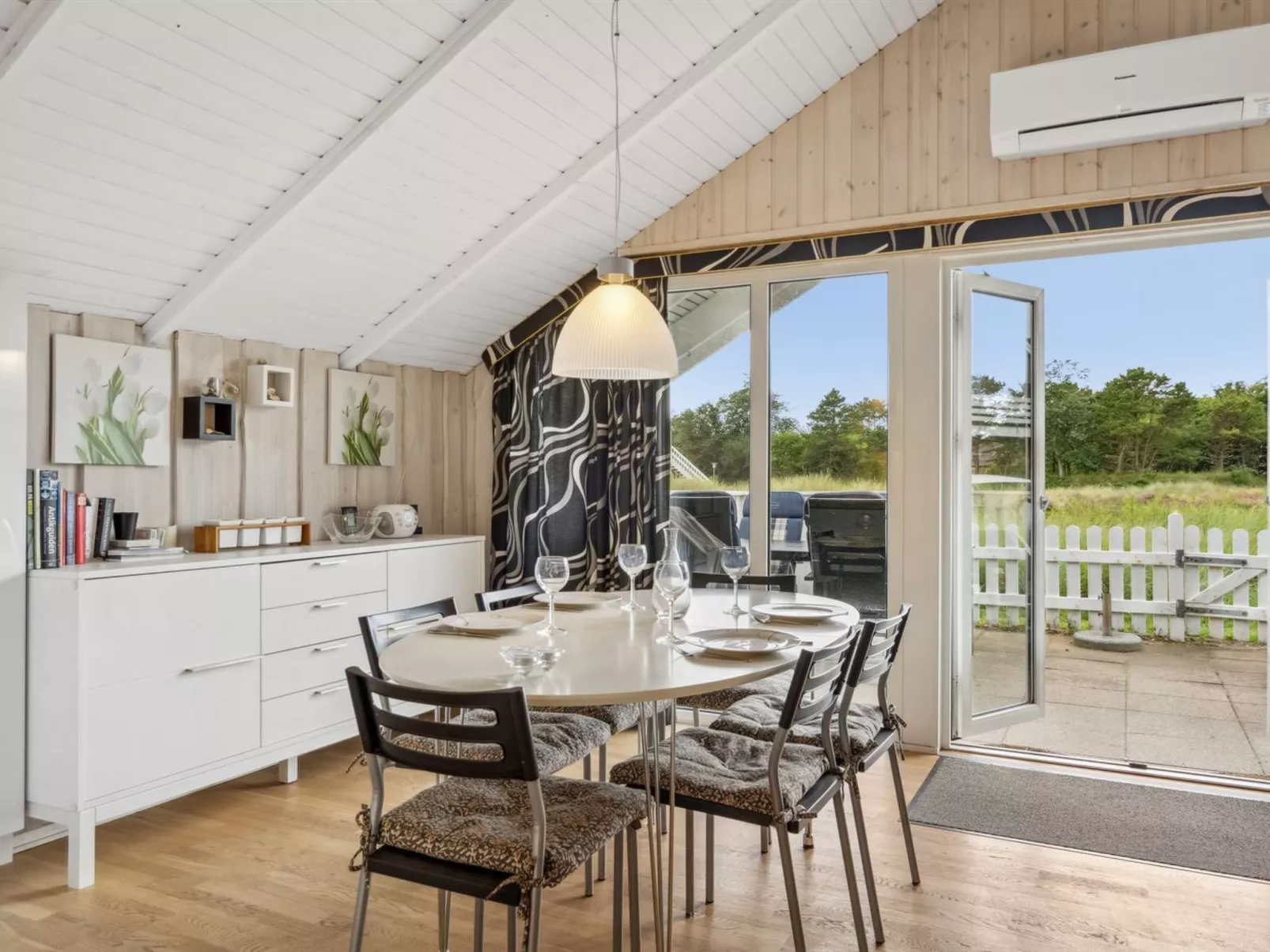 "Rohan" - 2.2km from the sea-Binnen