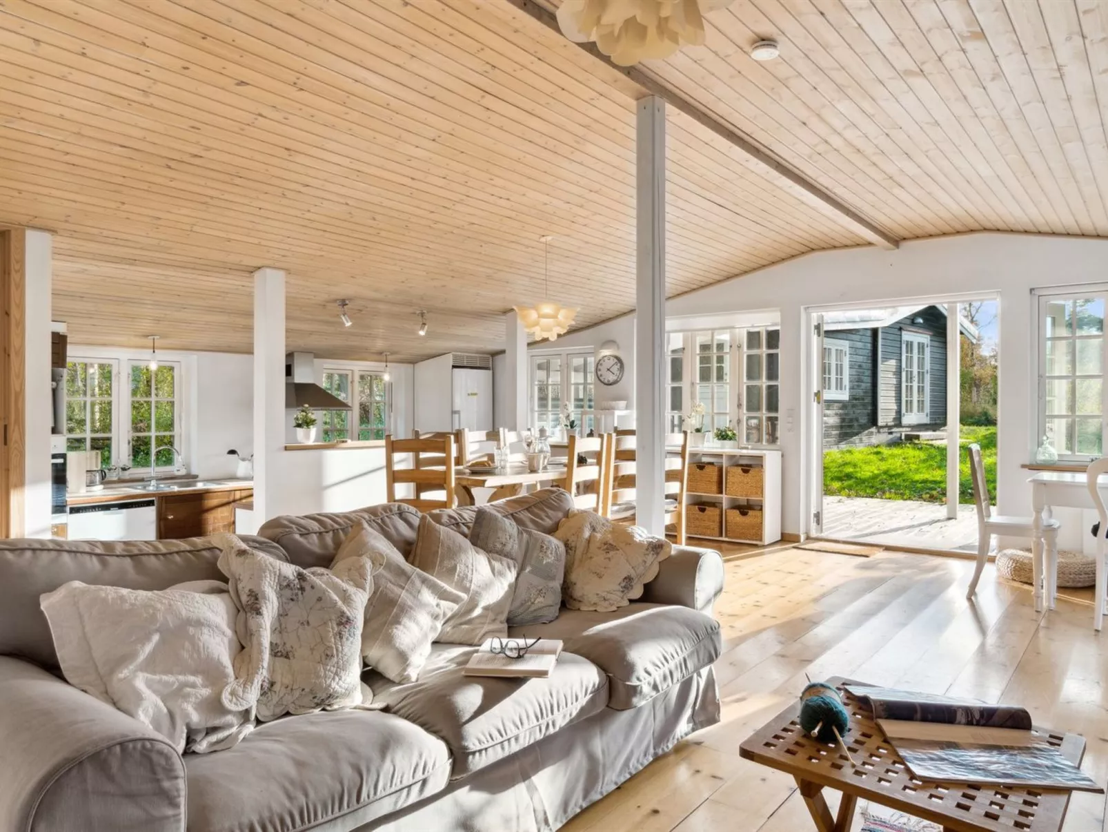 "Rami" - 2km from the sea-Binnen