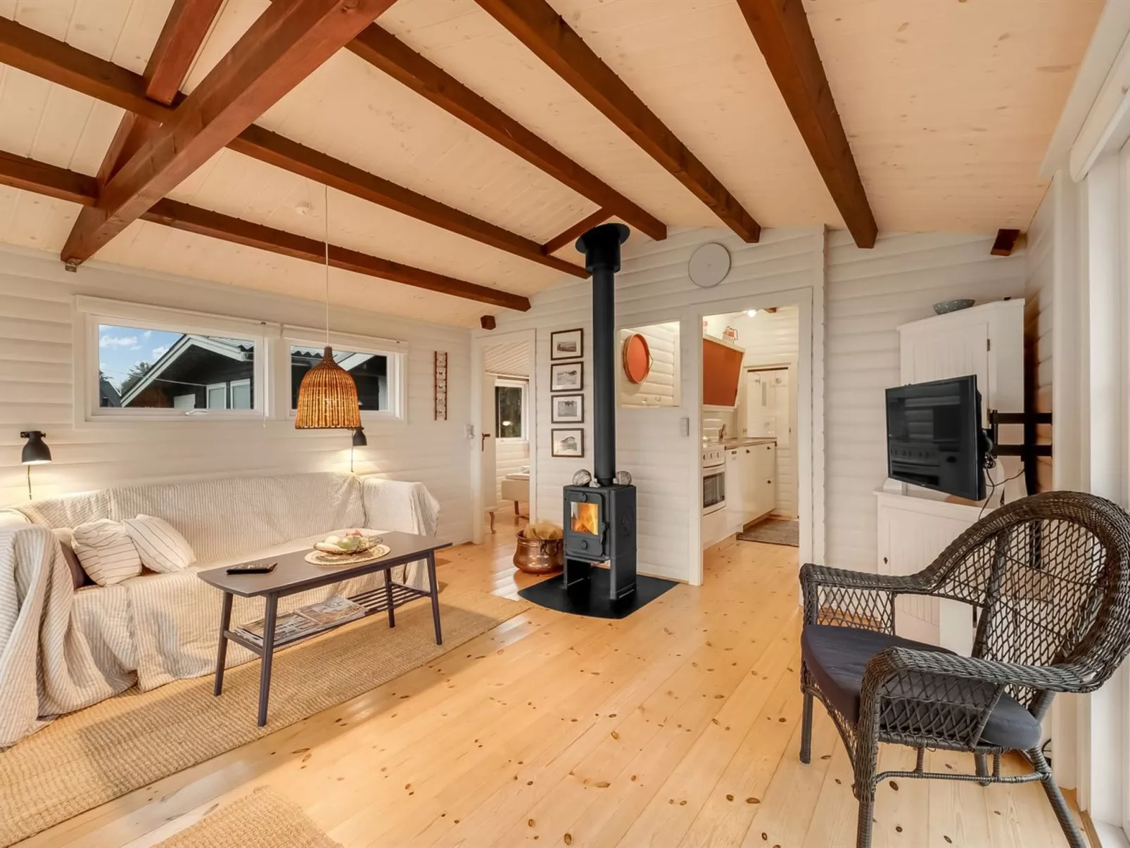 "Dimo" - 300m to the fjord-Binnen