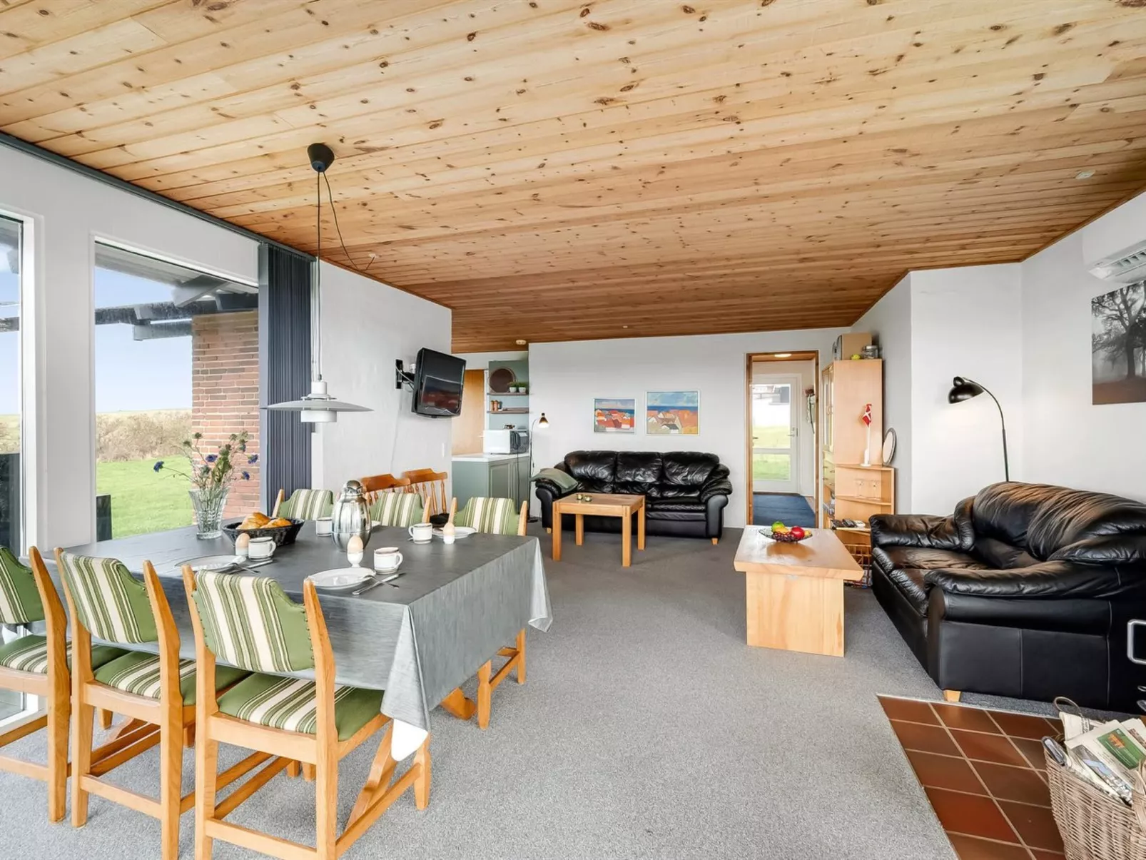 "Kirsa" - 200m to the fjord-Binnen