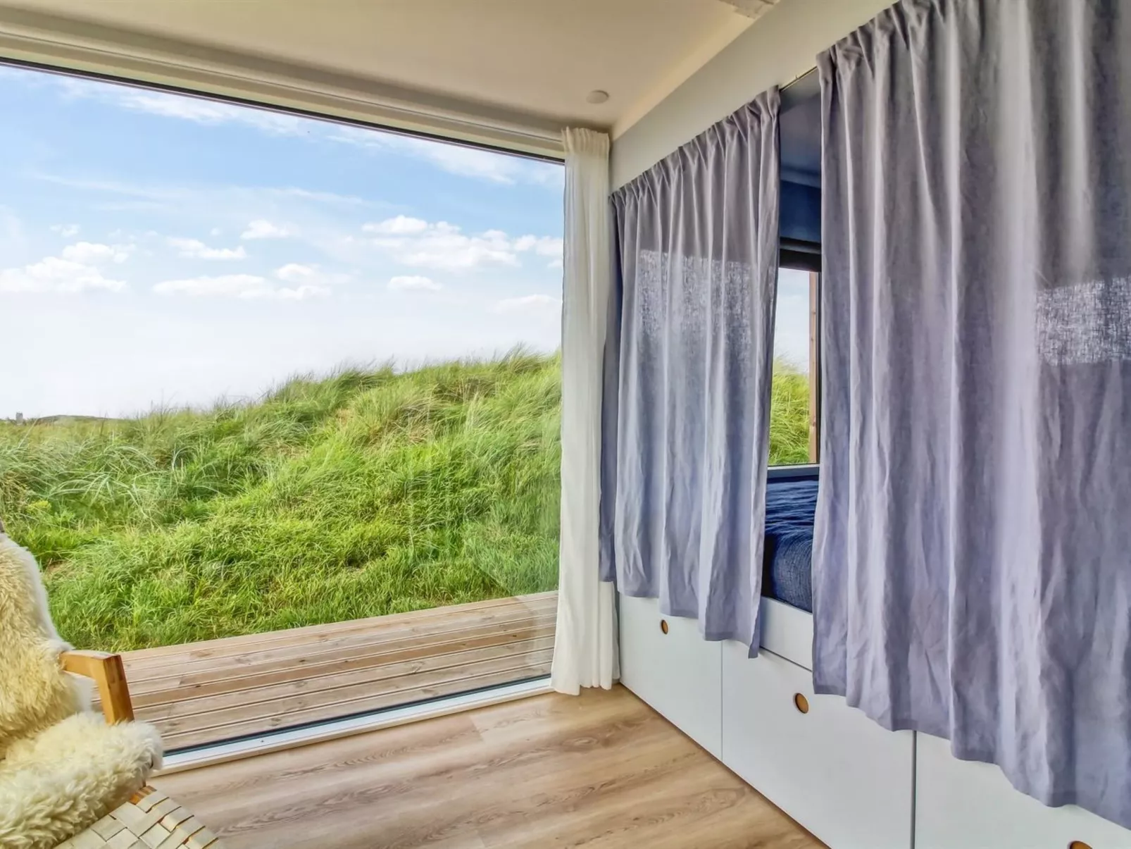 "Hoat" - 300m from the sea-Binnen