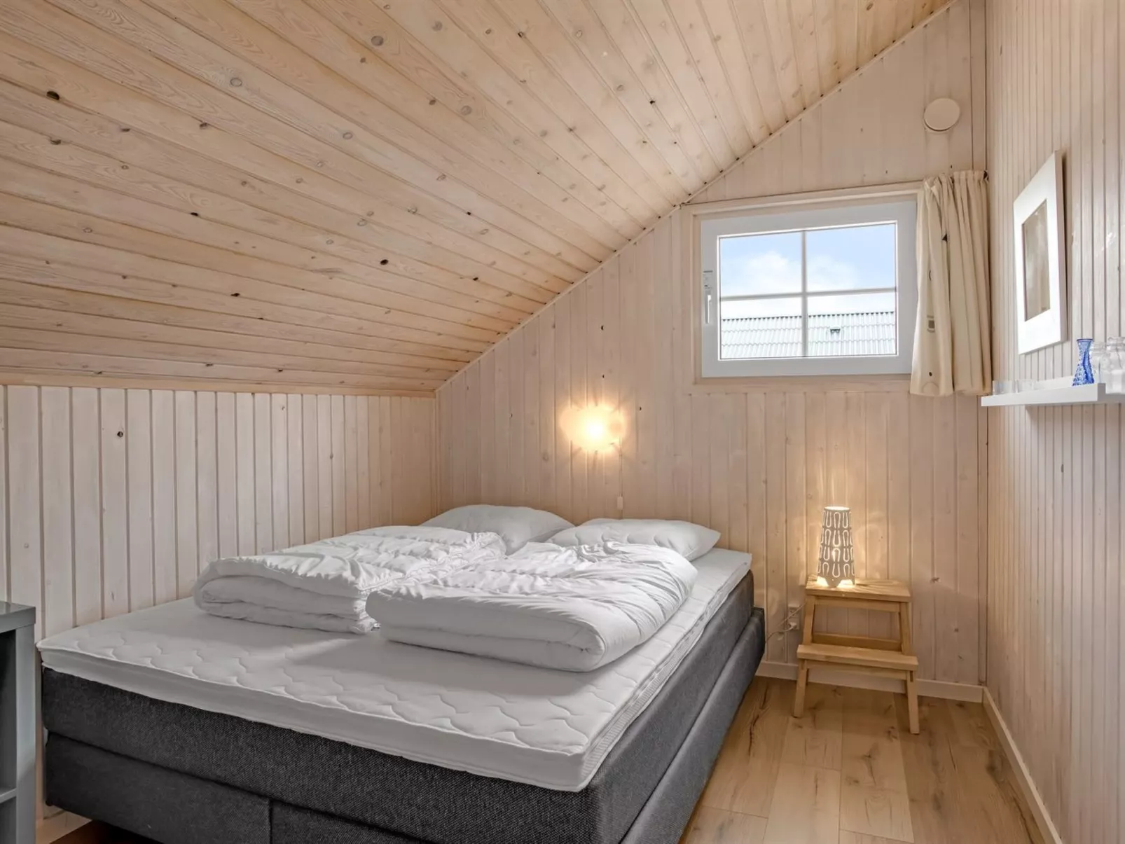 "Anu" - 300m to the fjord-Binnen