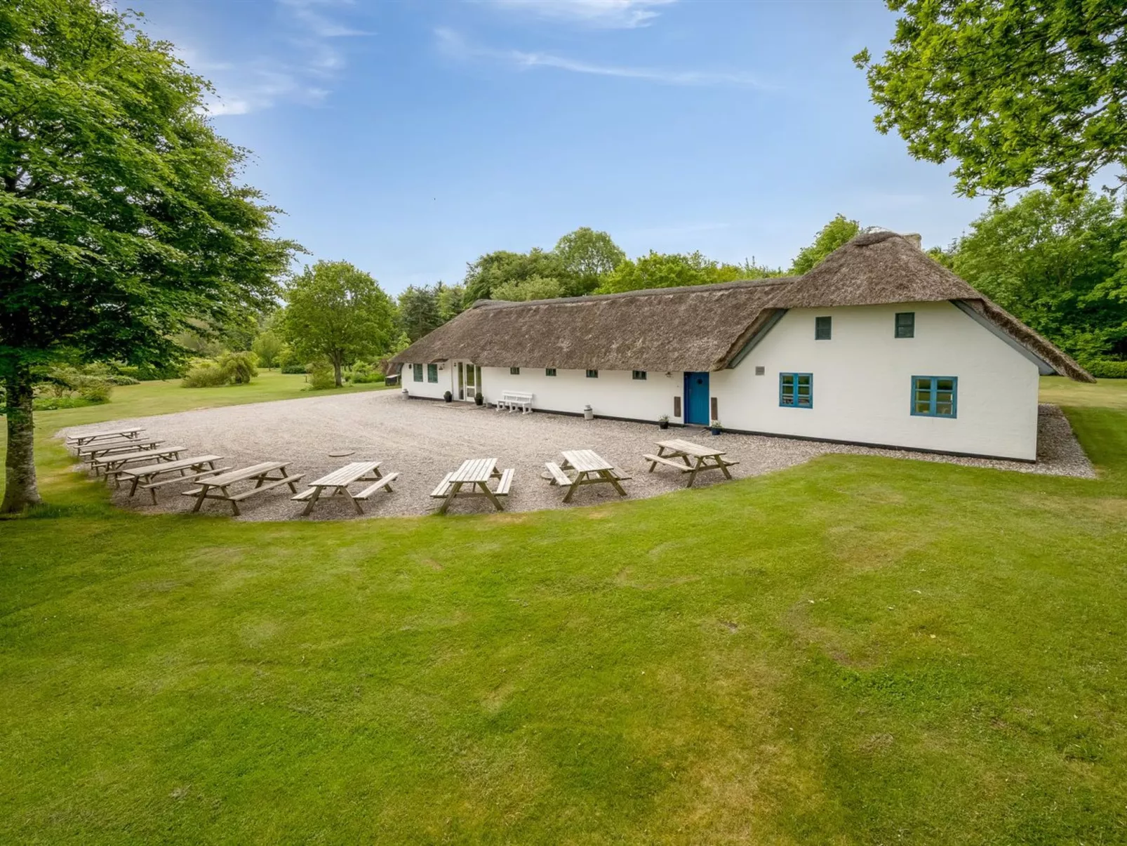 "Tatiane" - 10km from the sea-Buiten