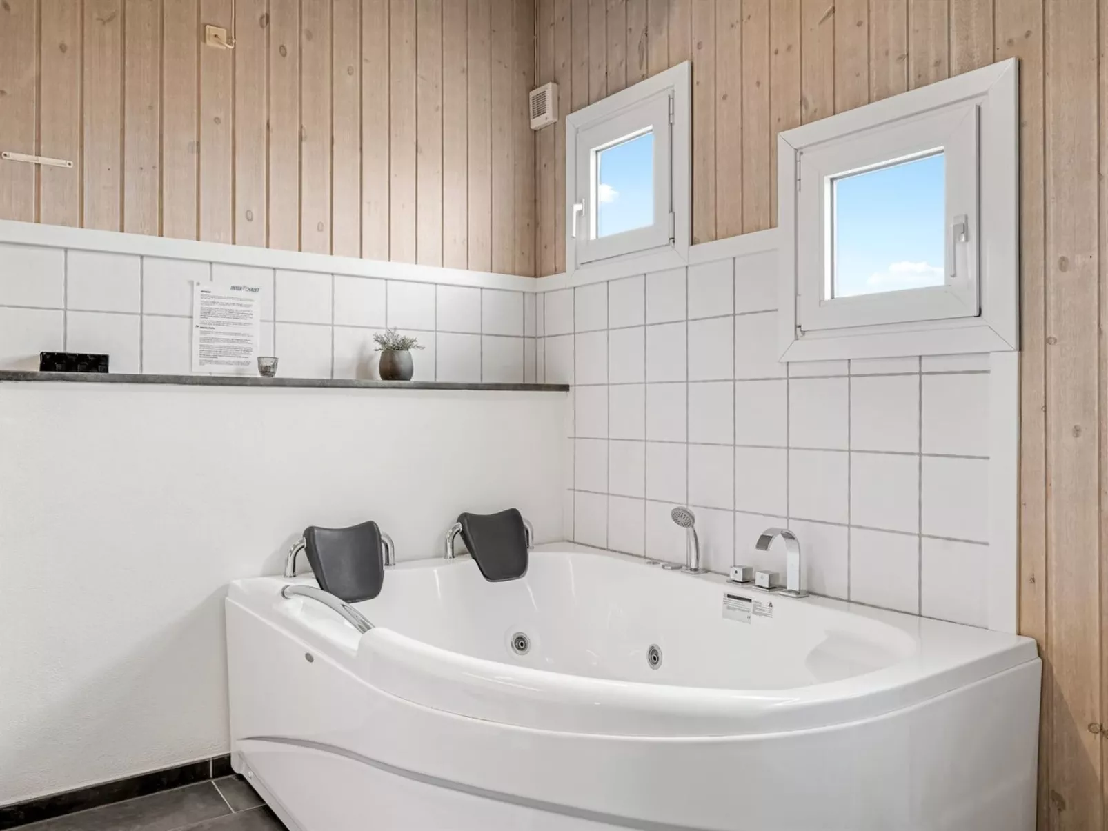 "Flepko" - 50m from the sea-Binnen