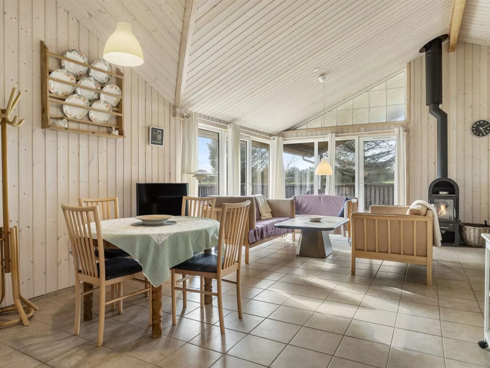 "Frieda" - 250m from the sea-Binnen