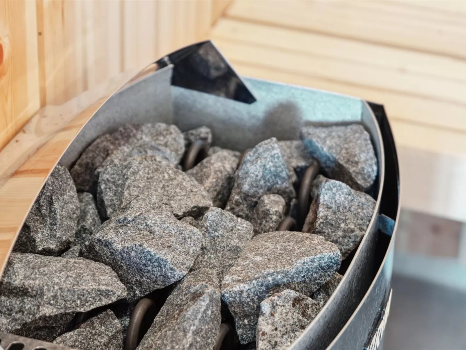 "Ann" - 1.3km from the sea-Binnen