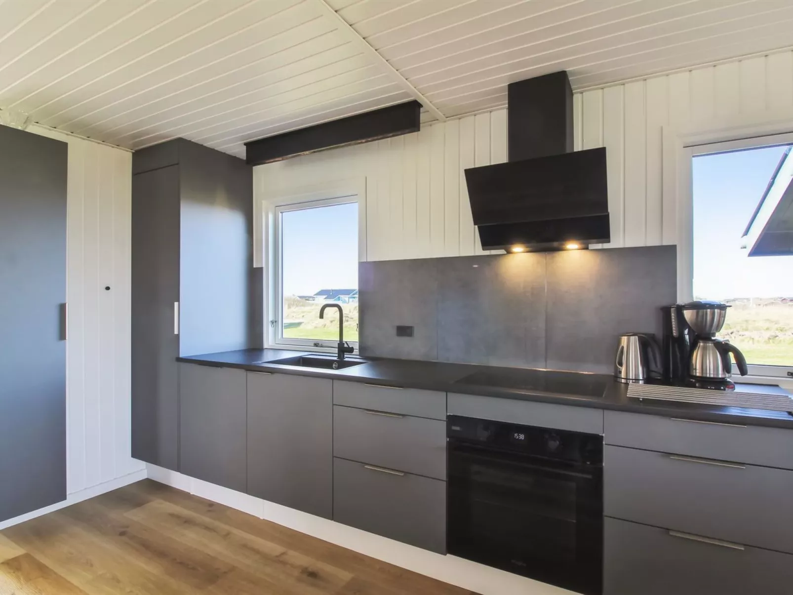 "Lok" - 450m from the sea-Binnen