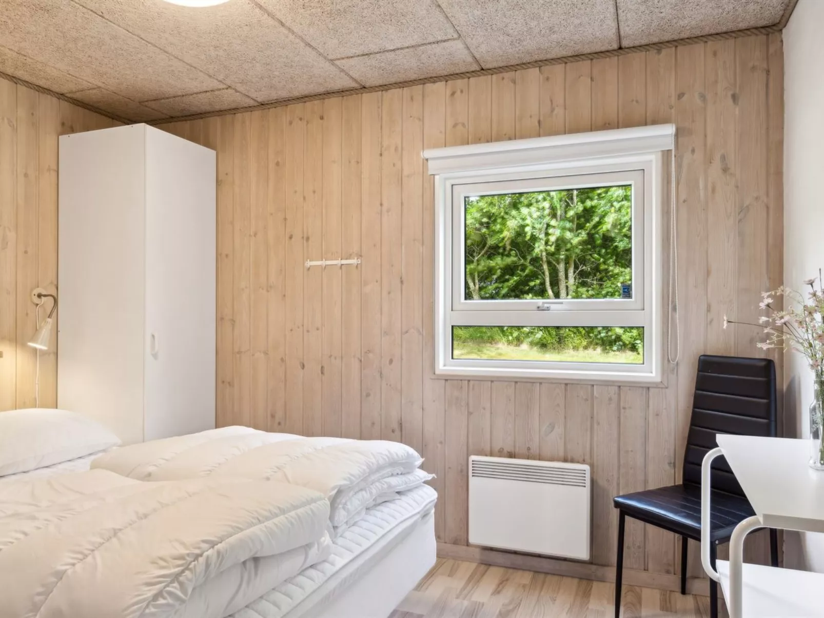 "Katharine" - 175m from the sea-Binnen