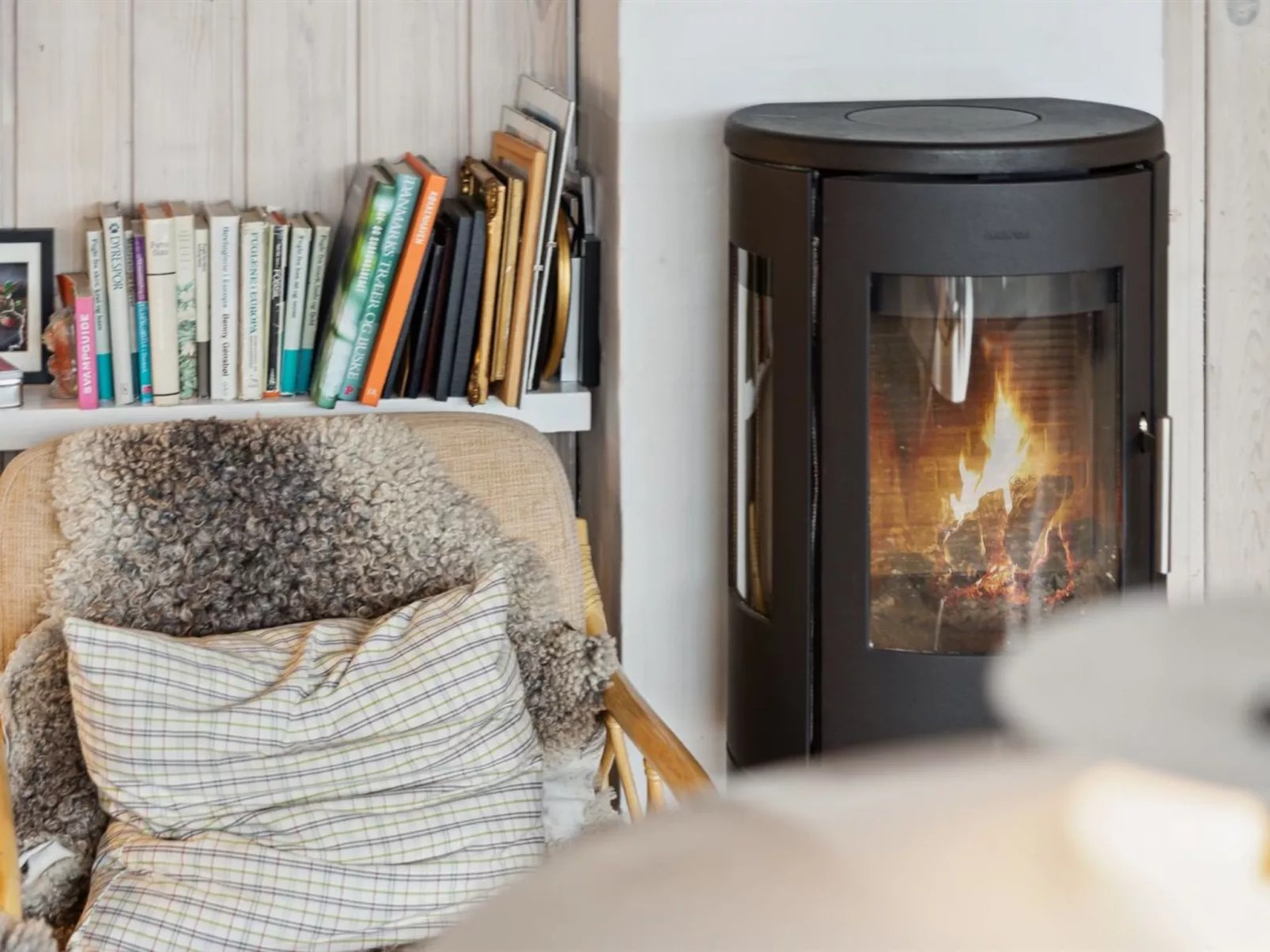 "Eljene" - 700m from the sea-Binnen