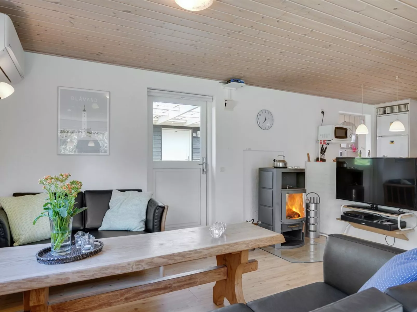 "Hildulf" - 2km from the sea-Binnen