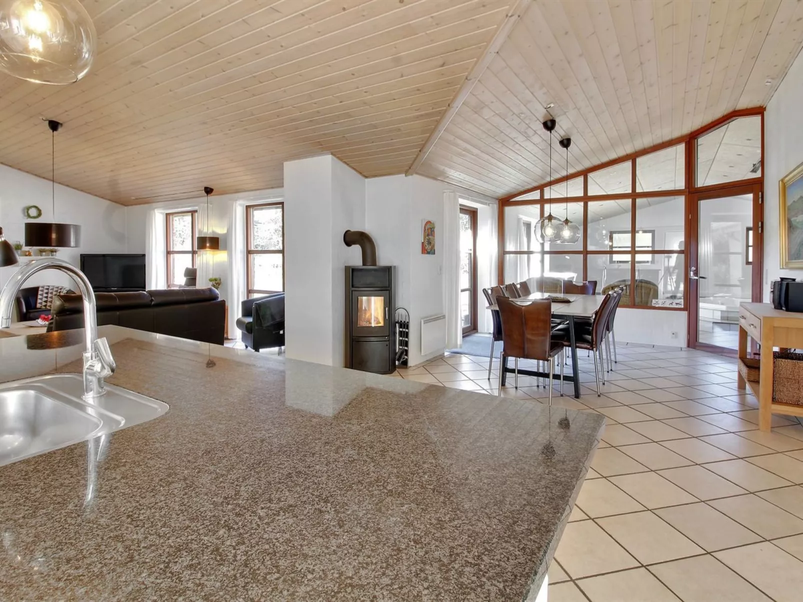 "Holmved" - 1.2km from the sea-Binnen