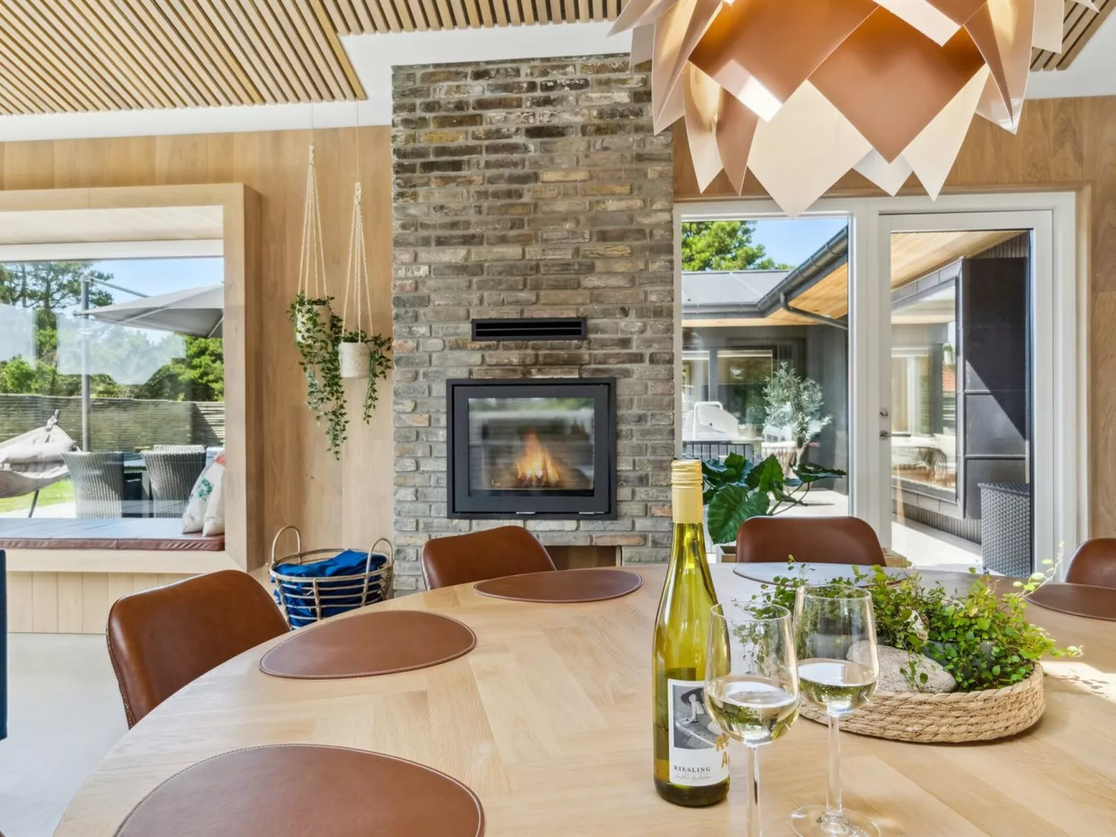 "Toyah" - 400m from the sea-Binnen