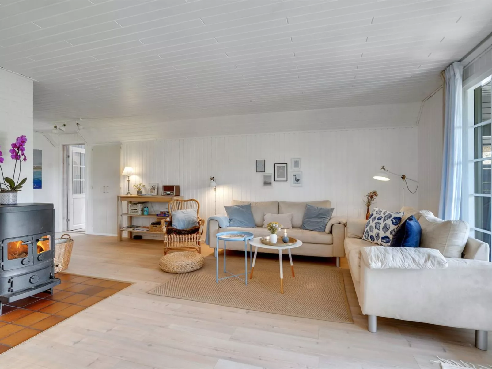 "Sine" - 500m from the sea-Binnen