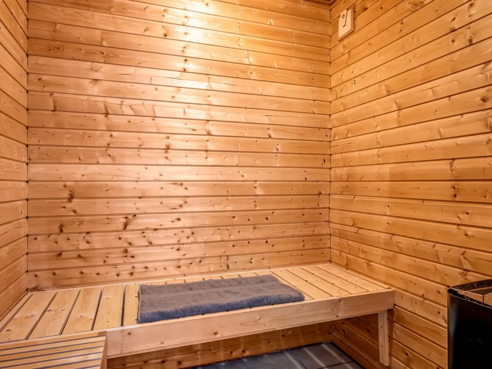 "Soile" - 12km from the sea-Binnen