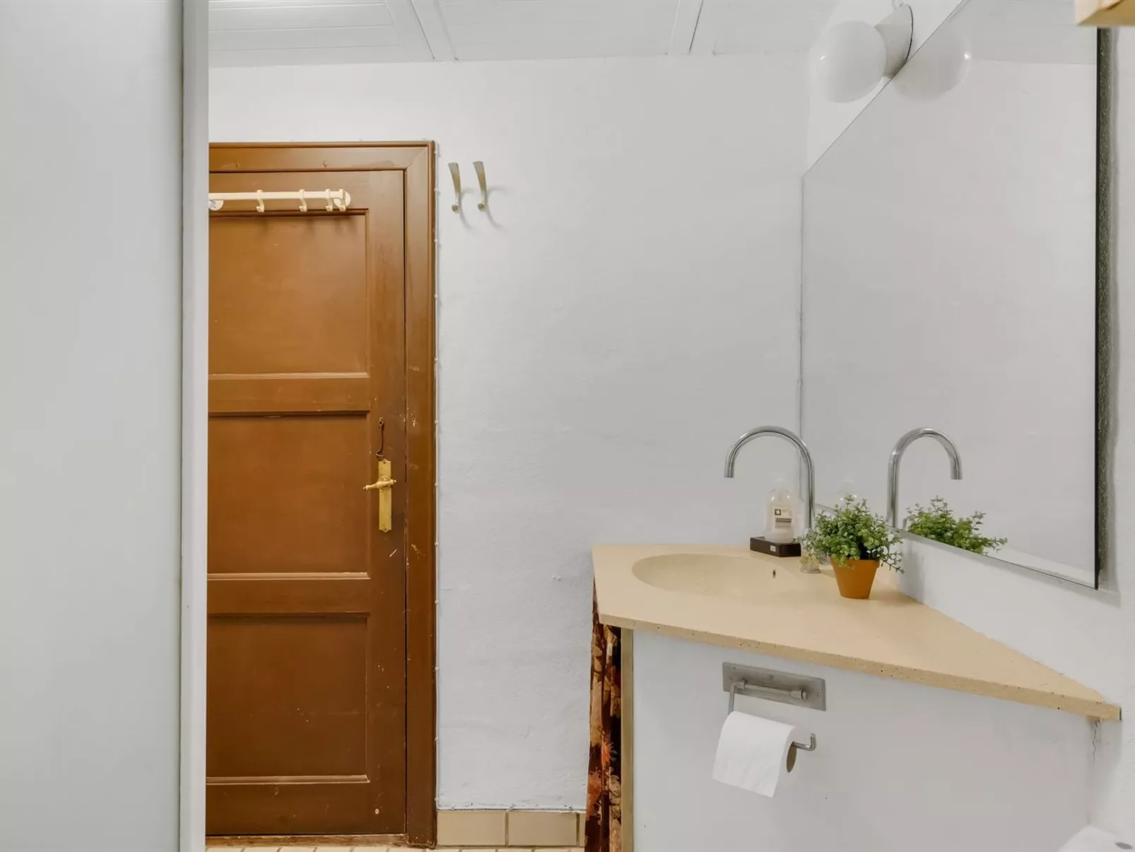 "Edvardsine" - 20m to the fjord-Binnen