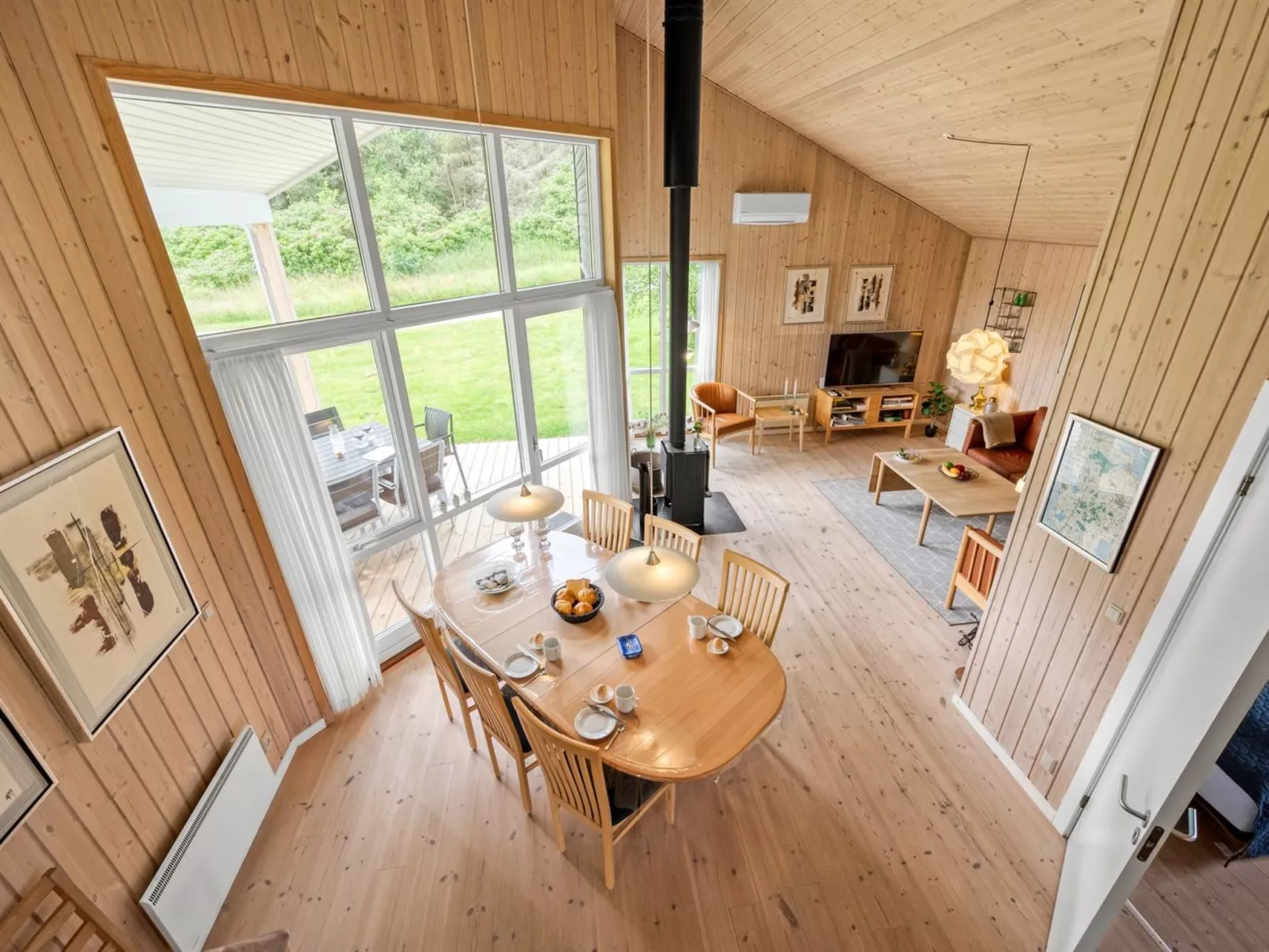 "Aurelie" -  from the sea-Binnen