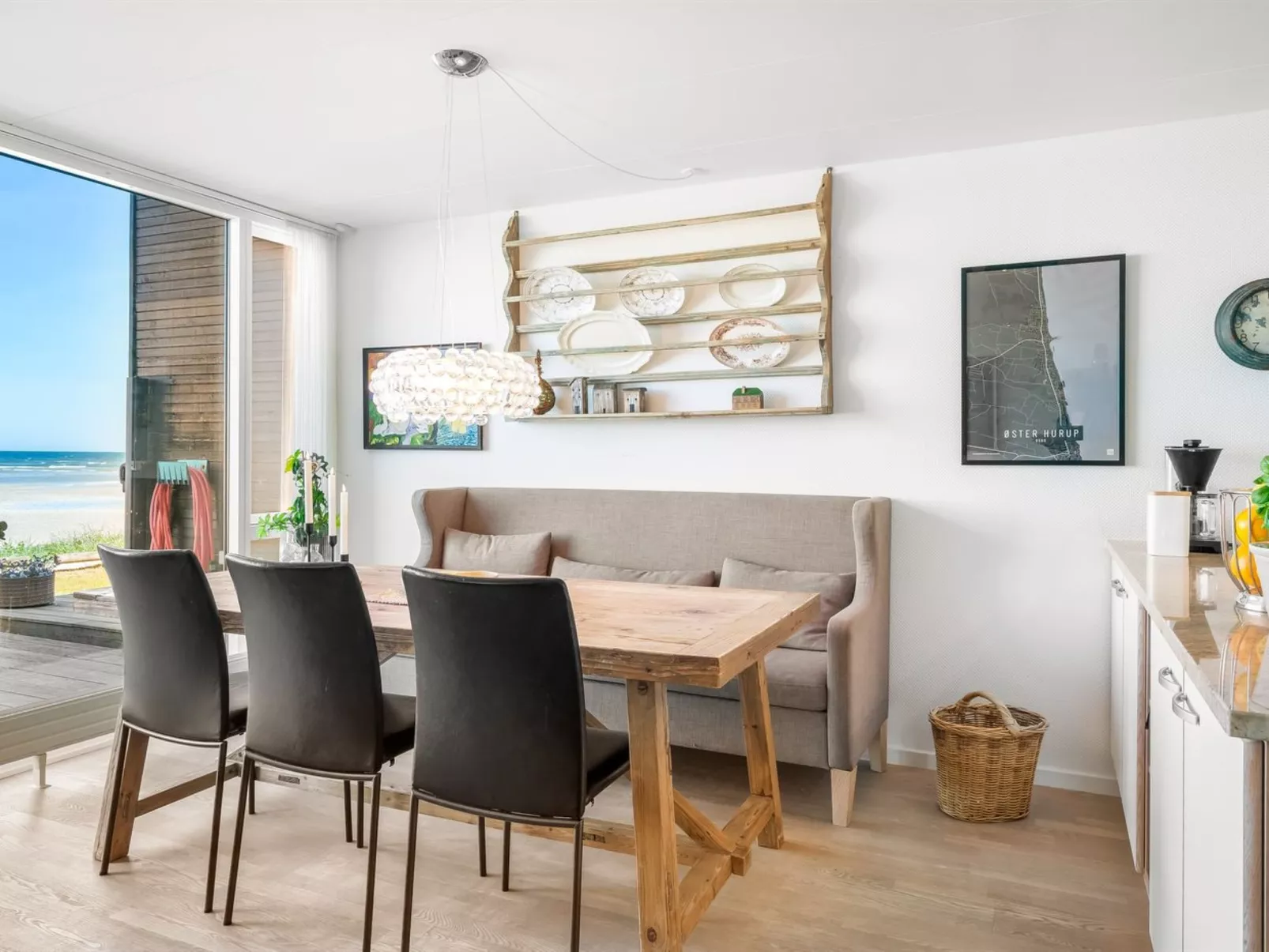 "Eleanore" - 25m from the sea-Binnen