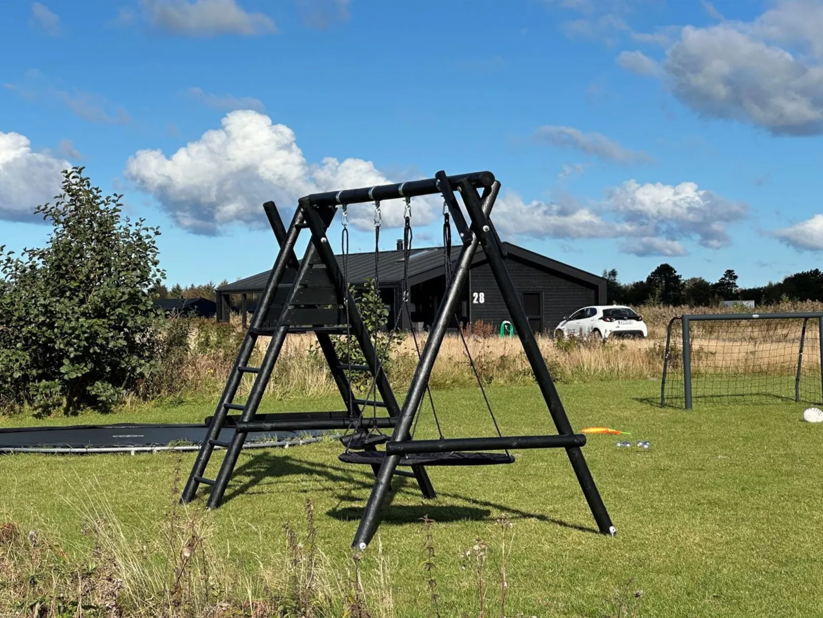 "Frithbjorn" - 900m from the sea-Buiten