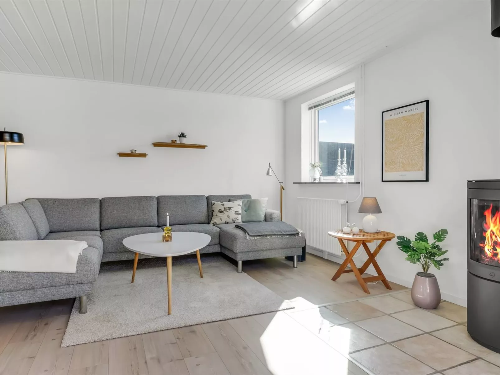 "Sulo" - 300m from the sea-Binnen