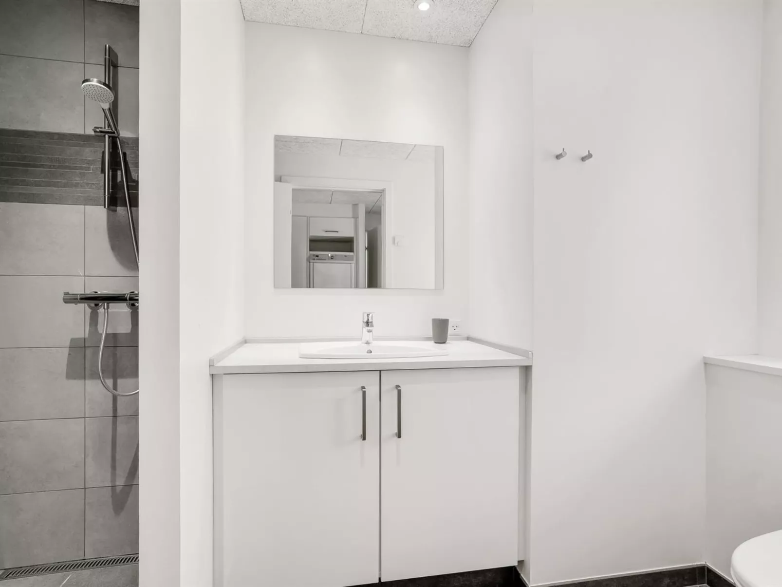 "Patrice" - 300m from the sea-Binnen