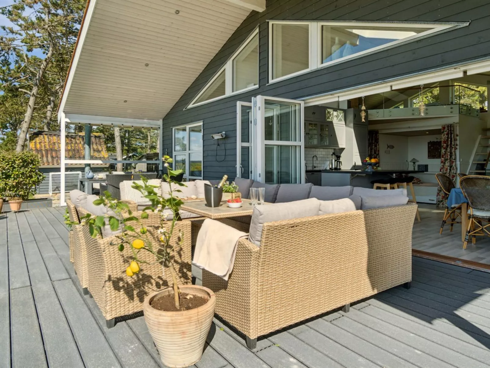 "Hening" - 50m from the sea-Buiten