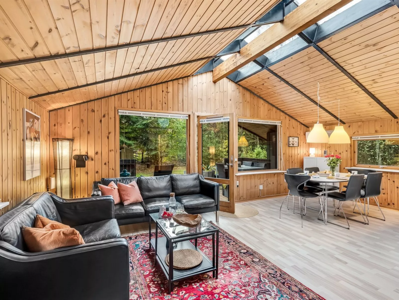 "Marthine" - 650m to the fjord-Binnen