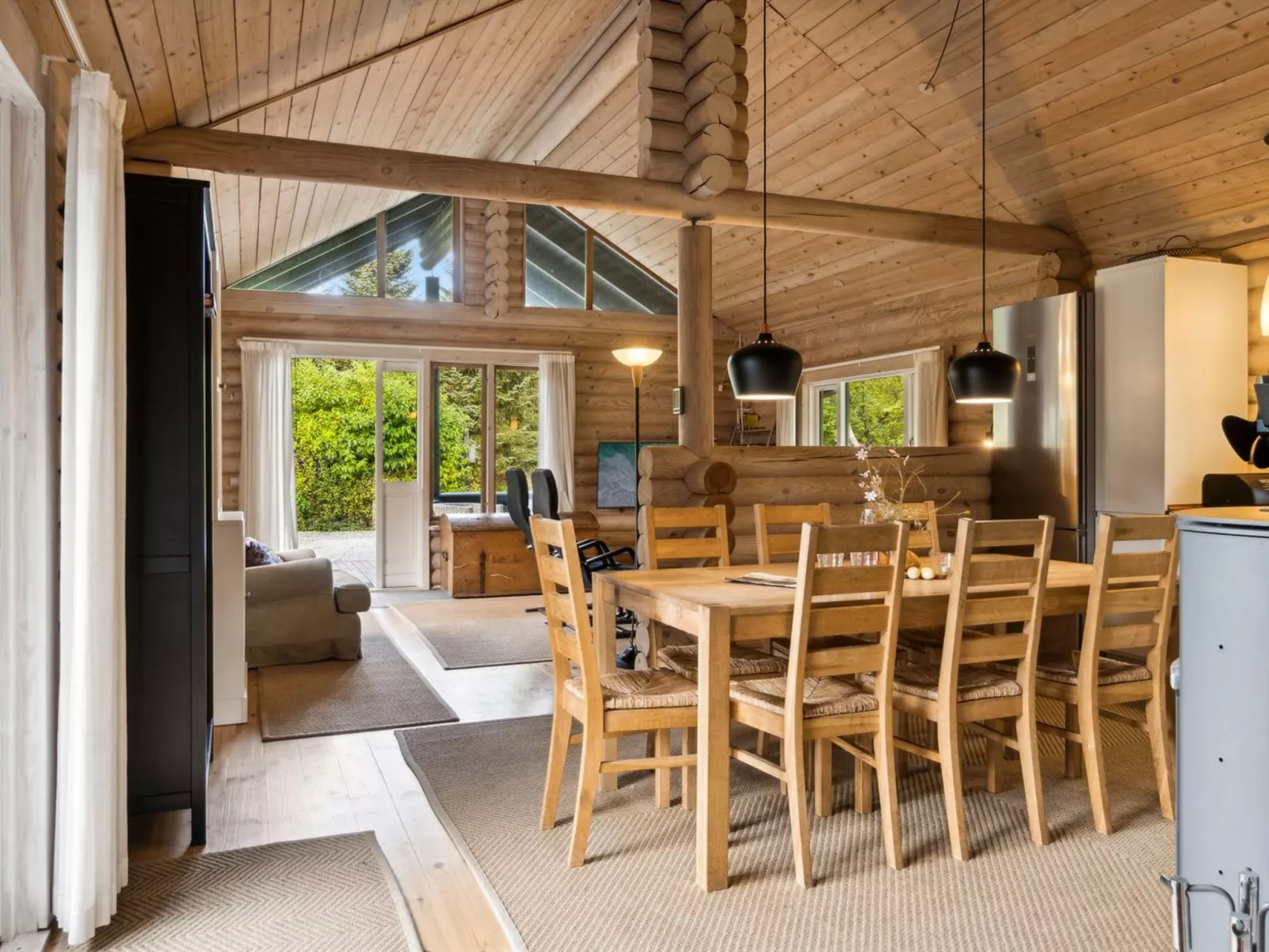 "Hjorthung" - 2km from the sea-Binnen