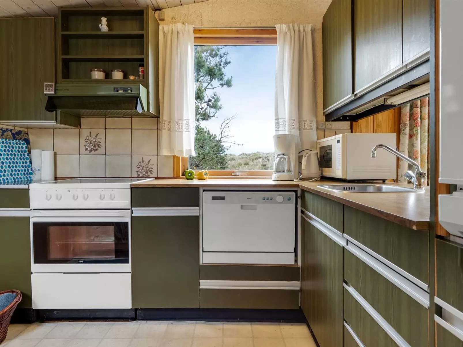 "Kimi" - 75m from the sea-Binnen